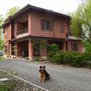 Gambisa Street Guest house Soliera